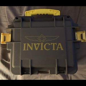 Invicta black and gold 3 slot watch dive case